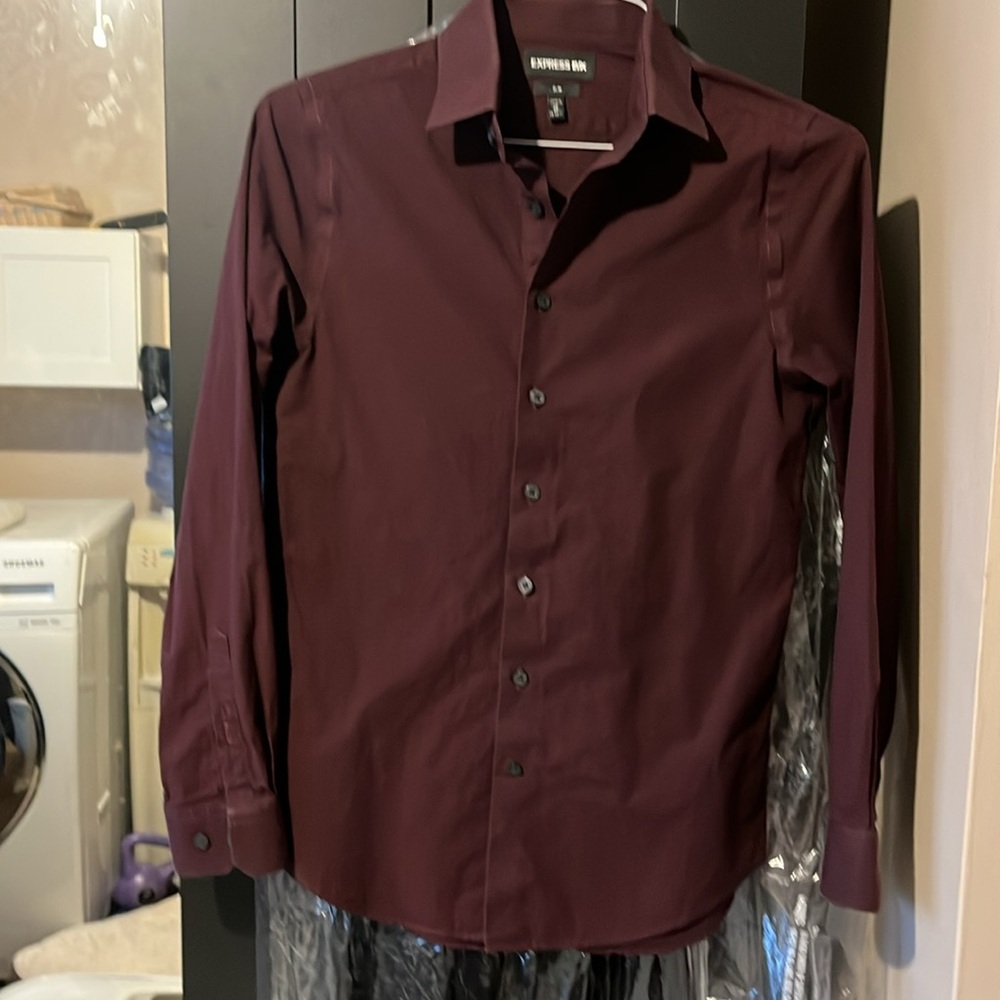 Men's Burgundy Button-Up Shirt